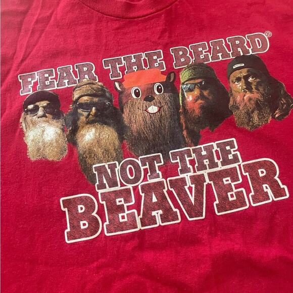 AlStyle Bucees Duck Commander red Fear the Beard Not the Beaver Graphic tee LG - Picture 1 of 9